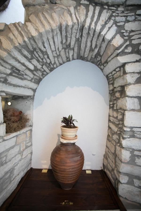 Traditional Inn Pirethron Apérathos Exteriör bild